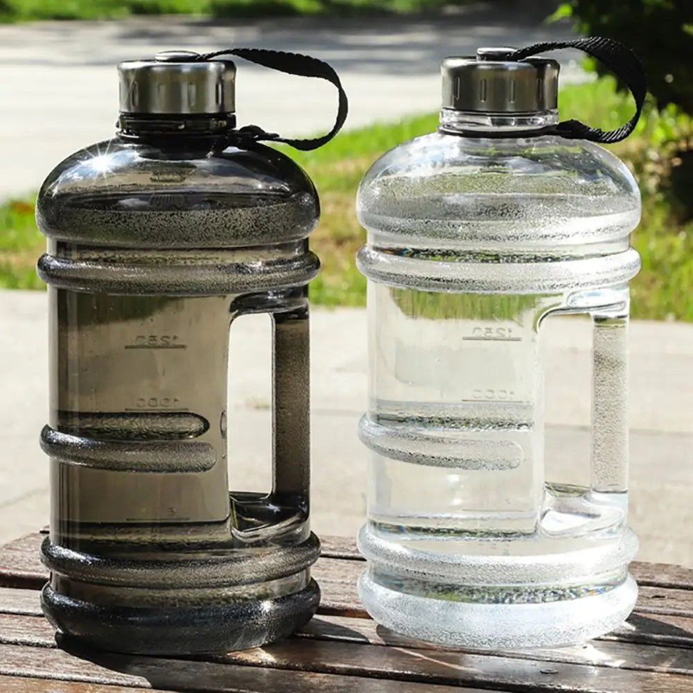 Training Sports Workout Drink Bottle 2L PETG Large Capacity Water Bottle Shaker Bottle with Handle Outdoor Gym Gallon Bottle